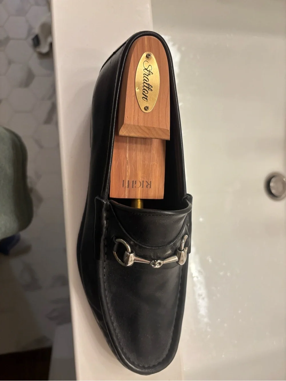 Gucci Men's Black Leather shoes